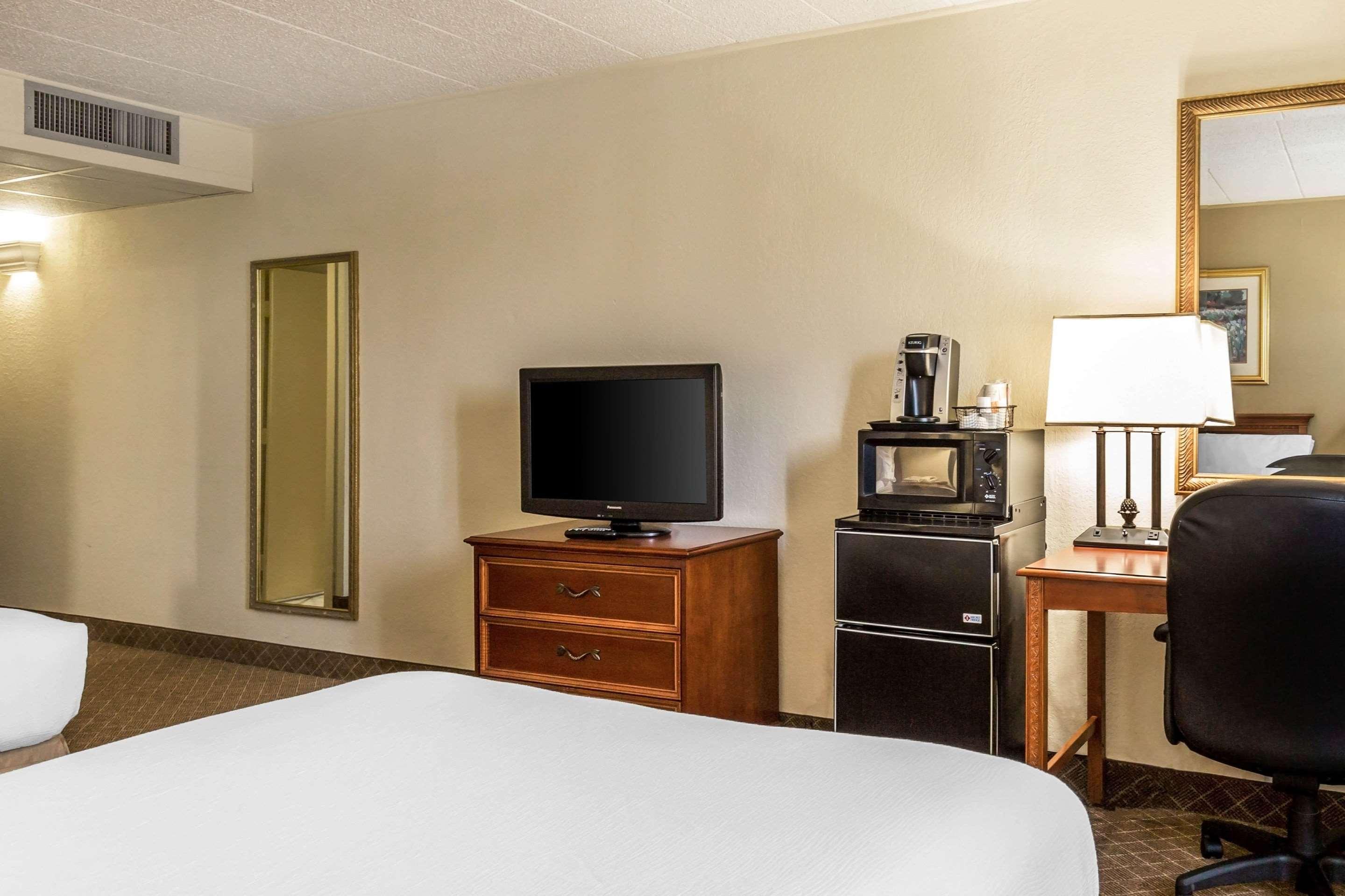 Clarion Inn Frederick Event Center Luaran gambar
