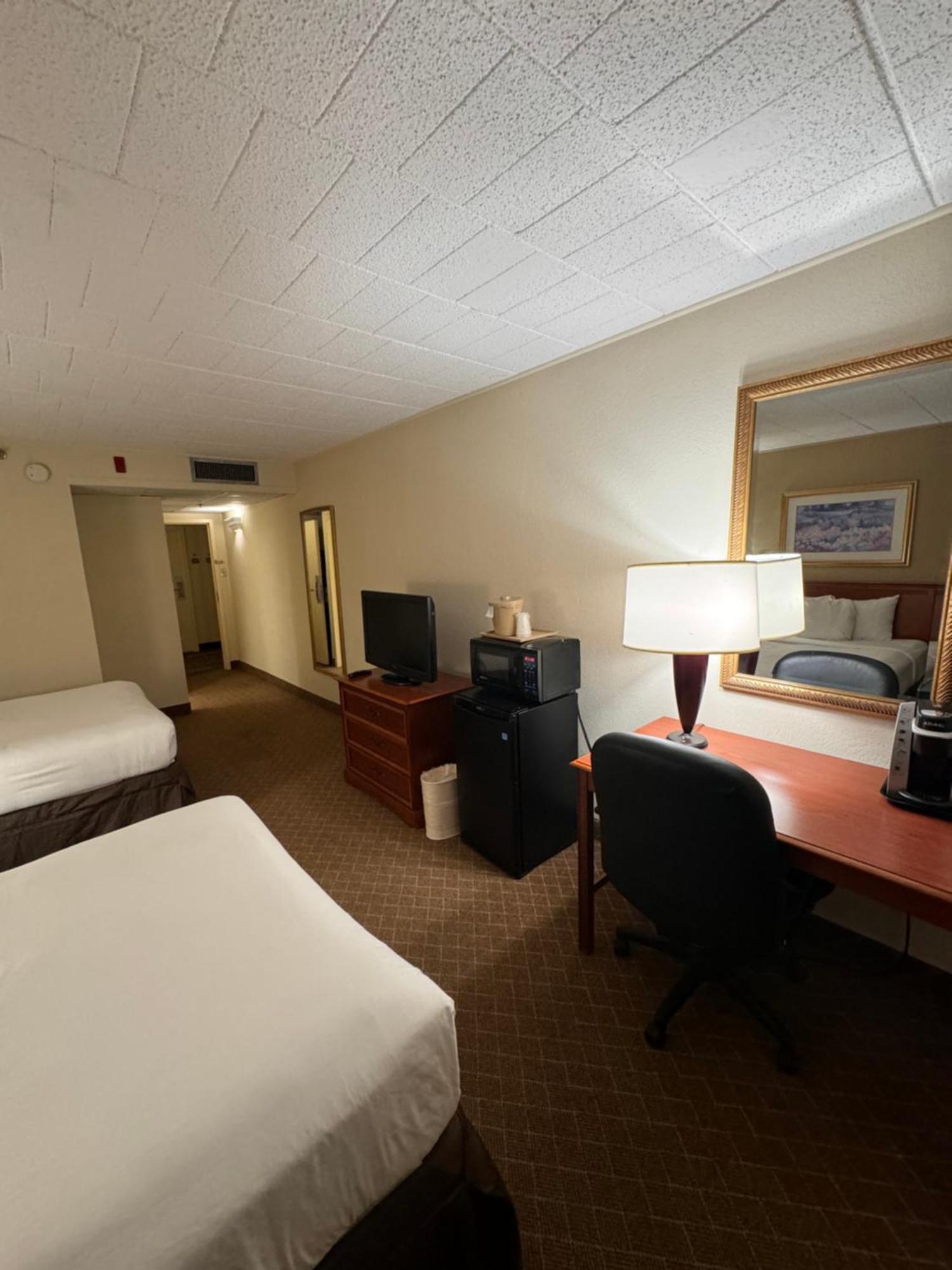 Clarion Inn Frederick Event Center Luaran gambar